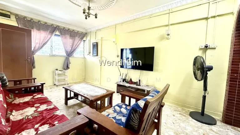 110 Tampines Street 11 image 1 of 10