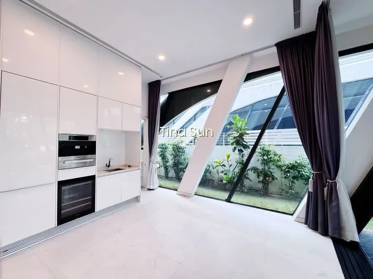 D'Leedon (Former Farrer Court) image 1 of 10