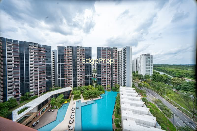 RIVERFRONT RESIDENCES photo 5