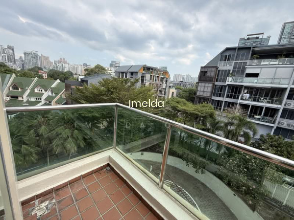 JERVOIS REGENCY photo 6