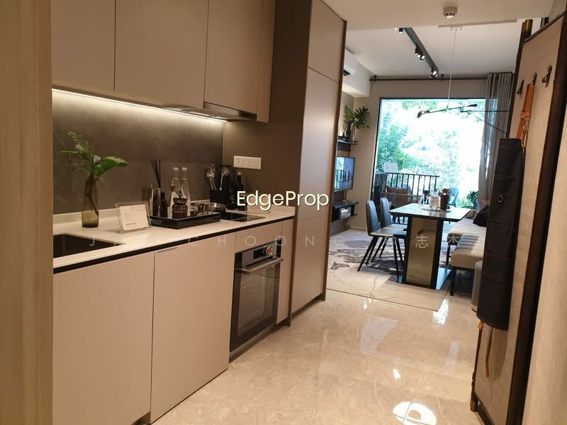 Sengkang Grand Residences image 1 of 10