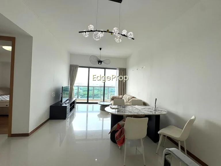 Marina Bay Residences image 1 of 10
