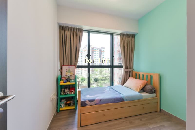 RIVERFRONT RESIDENCES photo 6