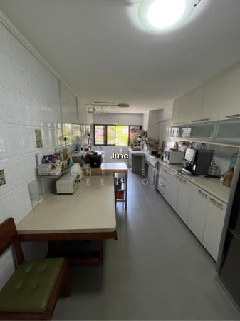 10 GLOUCESTER ROAD photo 3