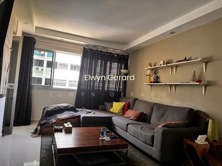 114 Pasir Ris Street 11 image 1 of 10