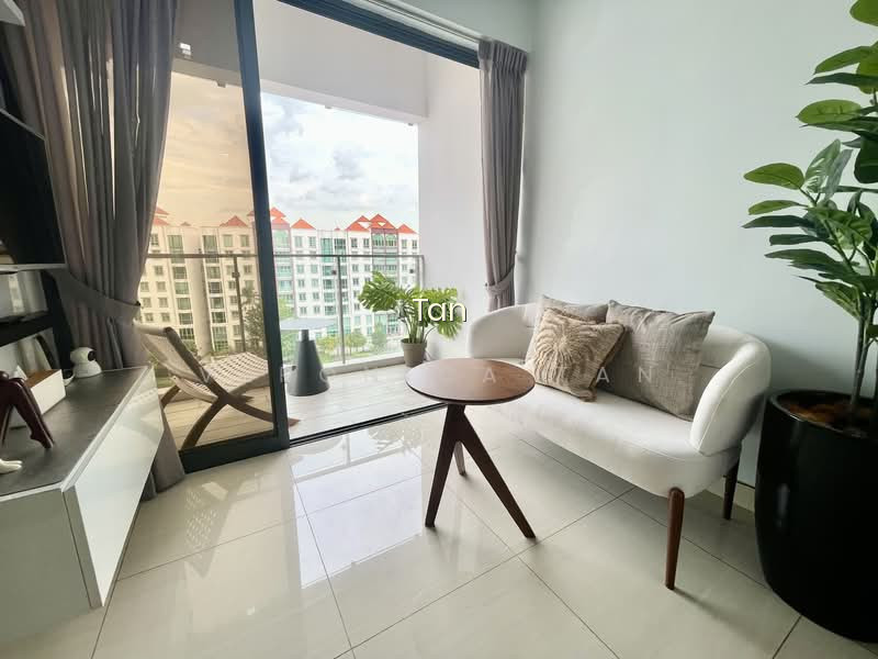 FREEHOLD HIGH FLOOR RIVERSIDE CONDO IN EAST! NEAR 2 MRTS, PLQ, 1KM TO GEYLANG METHODIST! image 1 of 10