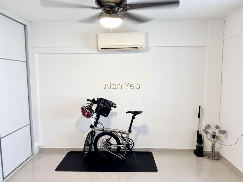 30 TELOK BLANGAH RISE photo 3