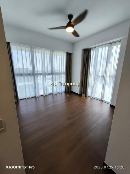 One Pearl Bank photo 2