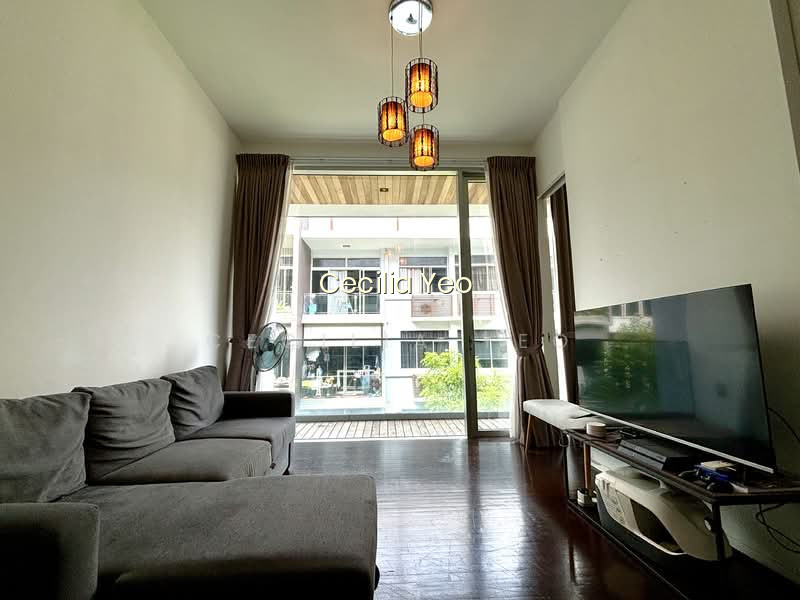 SELETAR PARK RESIDENCE image 1 of 10