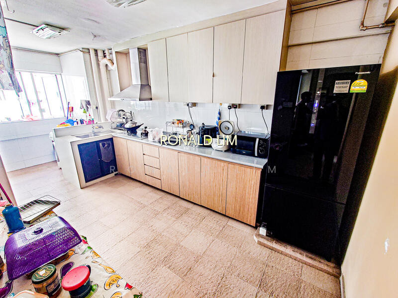 294 TAMPINES STREET 22 photo 2