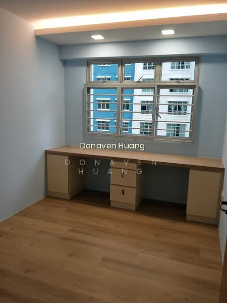 365C SEMBAWANG CRESCENT photo 3