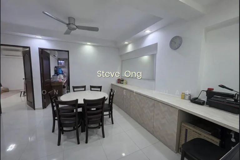 873 Yishun Street 81 image 1 of 9