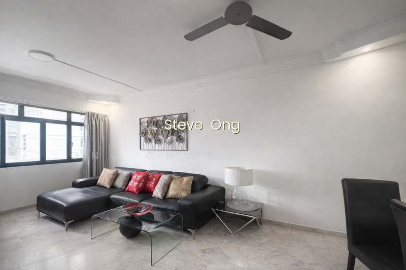 109 WHAMPOA ROAD image 1 of 8