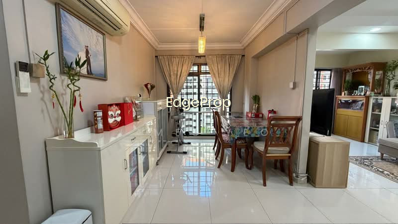 484 CHOA CHU KANG AVENUE 5 photo 3