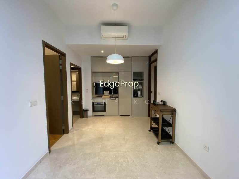 38 JERVOIS photo 2