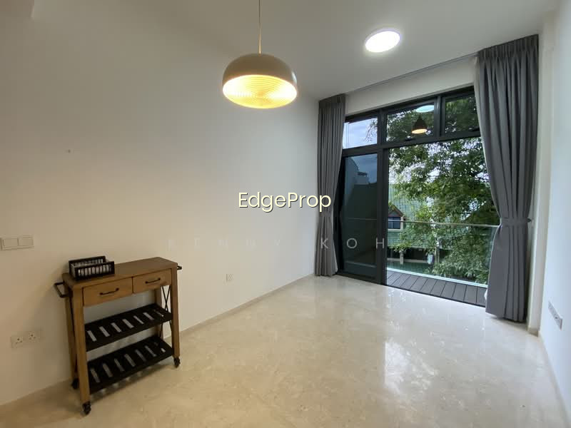 38 JERVOIS photo 4