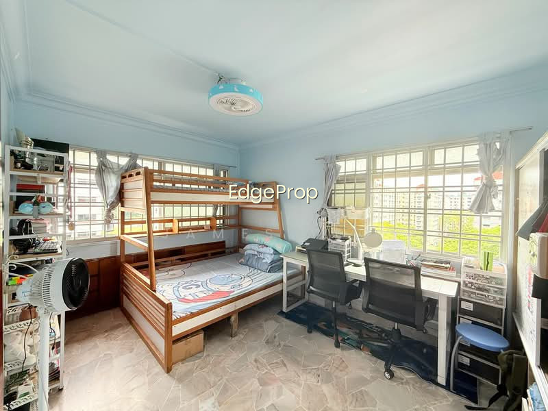 882 WOODLANDS STREET 82 photo 6
