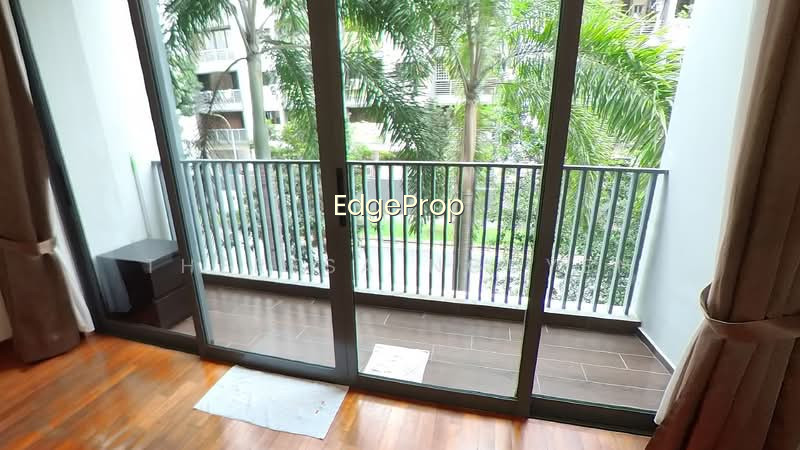 ROYCE RESIDENCES photo 2