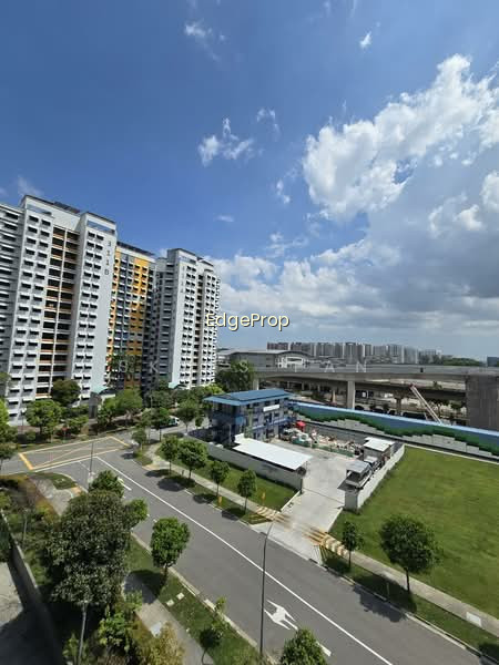 RIVERCOVE RESIDENCES EC photo 2
