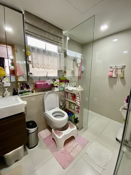 PRIVE photo 5