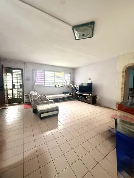 537 Bukit Batok Street 52 image 1 of 10