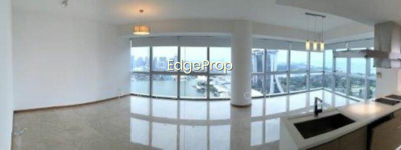 MARINA BAY RESIDENCES photo 3