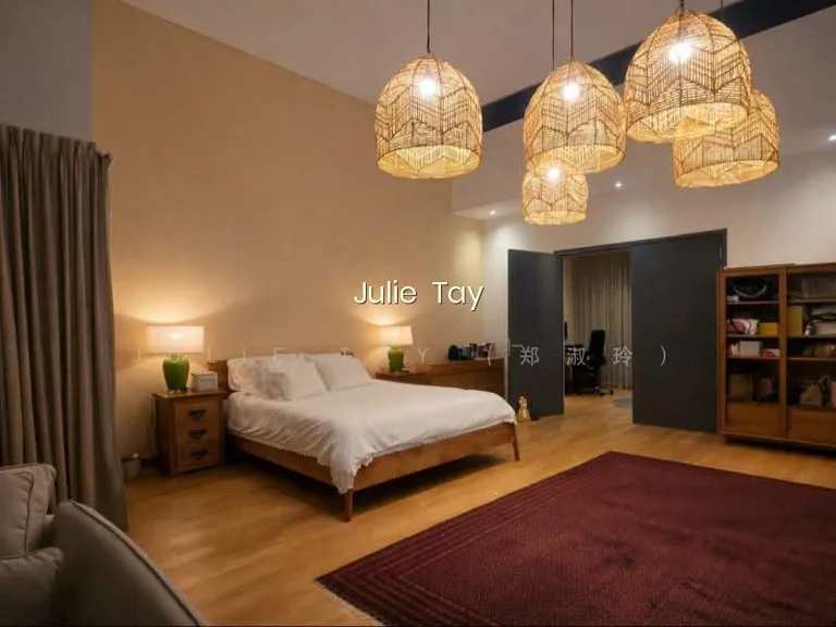 Dunbar Walk - Beautifully Renovated Semi-D. Call 98398278 to View image 1 of 4