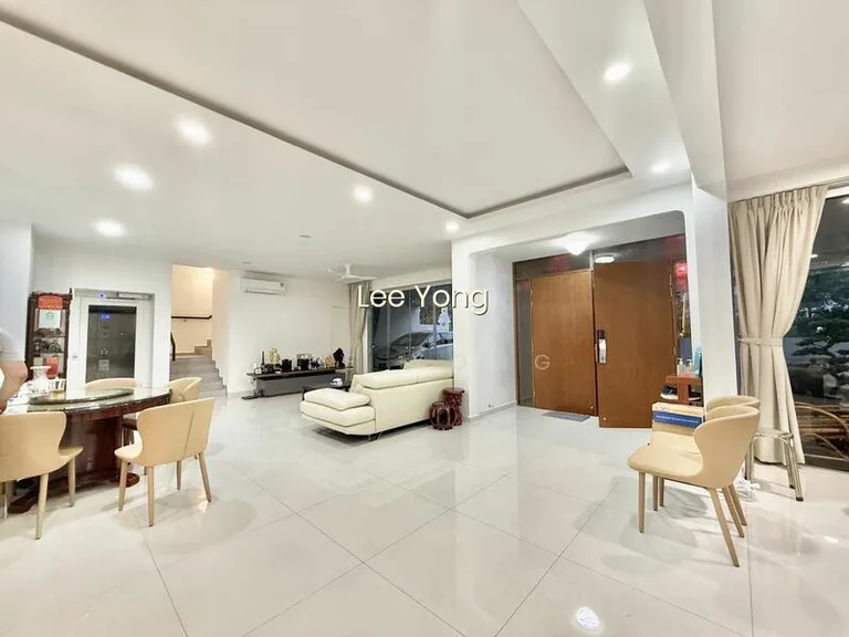 Loyang Villas image 1 of 9