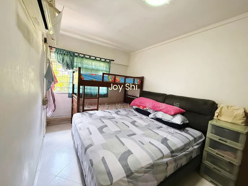 554 WOODLANDS DRIVE 53 photo 4