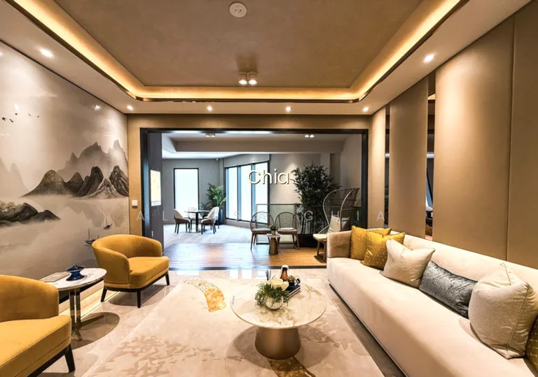 Thomson View Condo image 1 of 4