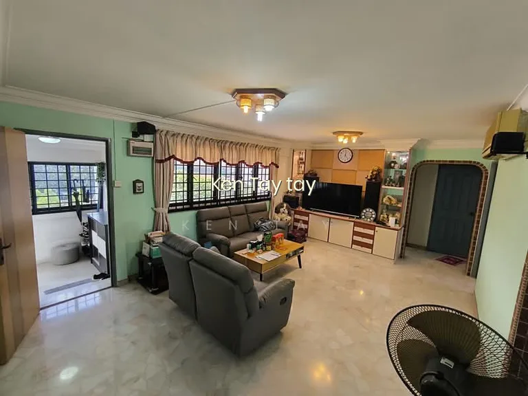 126 Yishun Street 11 image 1 of 10
