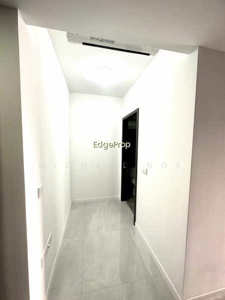 RIVERFRONT RESIDENCES photo 5