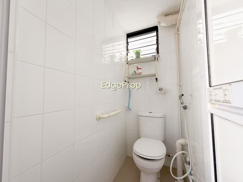 335A SMITH STREET photo 6