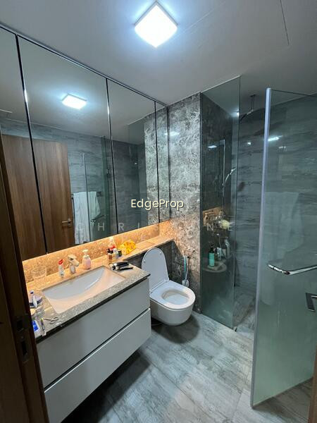 FOURTH AVENUE RESIDENCES photo 6
