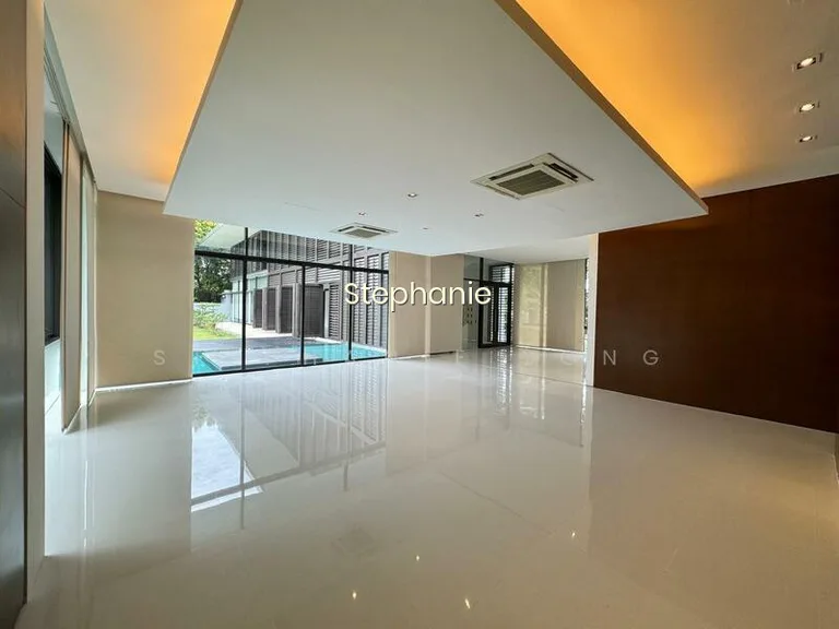 Leedon Park image 1 of 10