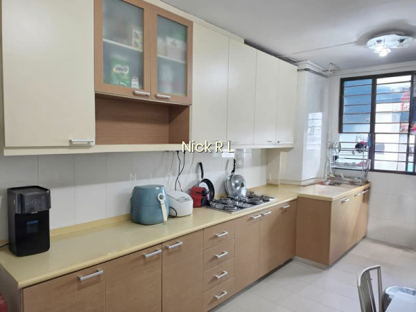 228 SERANGOON AVENUE 4 photo 6