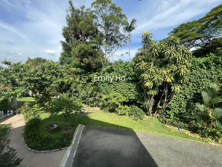 Prime Location! image 1 of 7