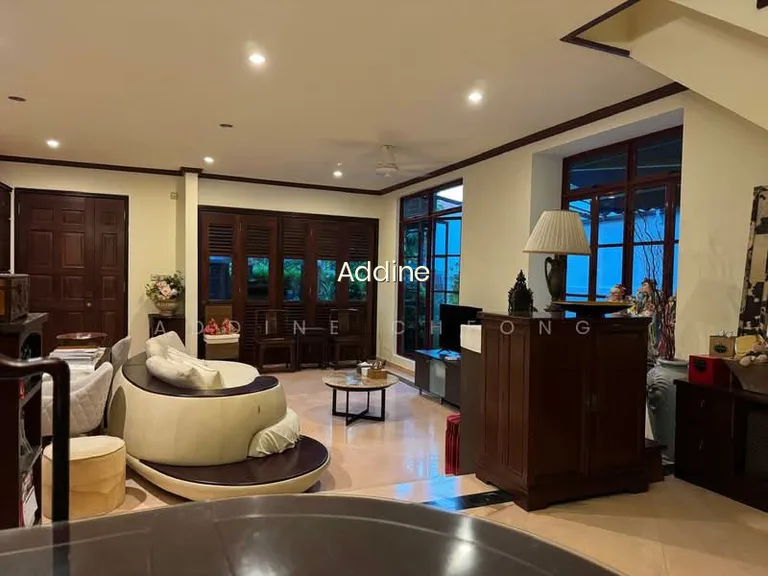 Freehold Detached House 5 Mins to MRT image 1 of 10