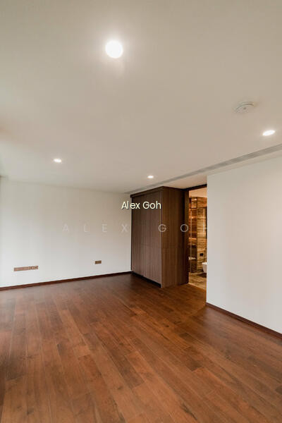 LEEDON GREEN photo 6