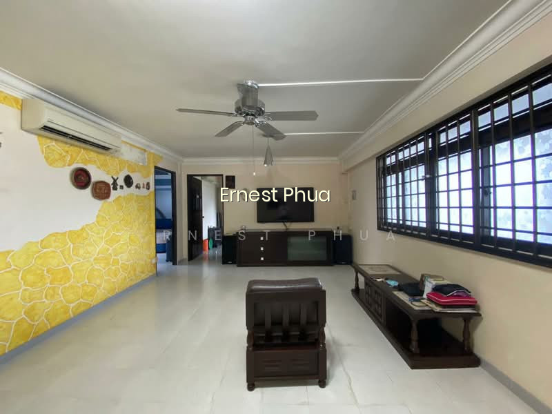 160 TAMPINES STREET 12 photo 2