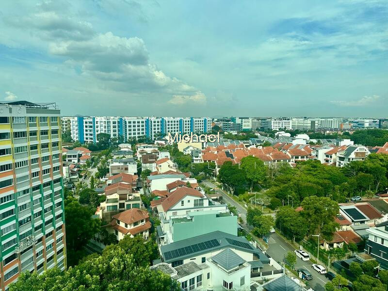 Tanamera Crest photo 2
