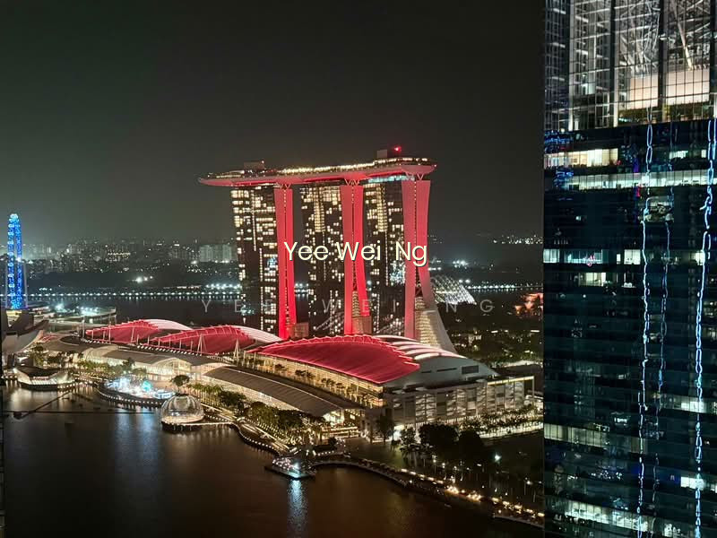MARINA BAY SUITES