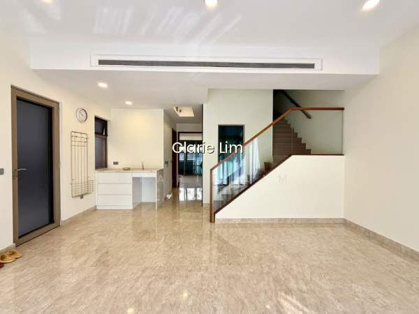 THE WHITLEY RESIDENCES photo 3