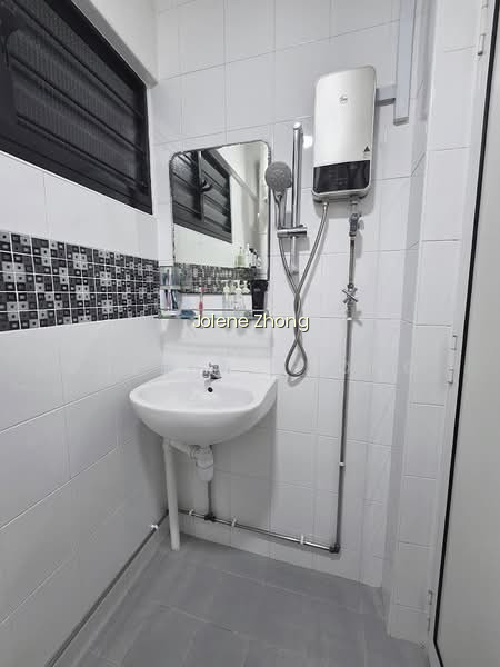 344 WOODLANDS STREET 32 photo 2