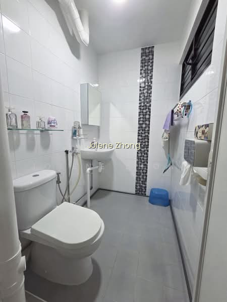 344 WOODLANDS STREET 32 photo 5
