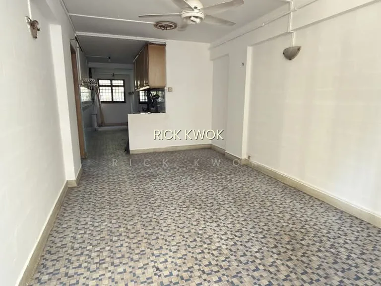 86 Commonwealth Close image 1 of 10