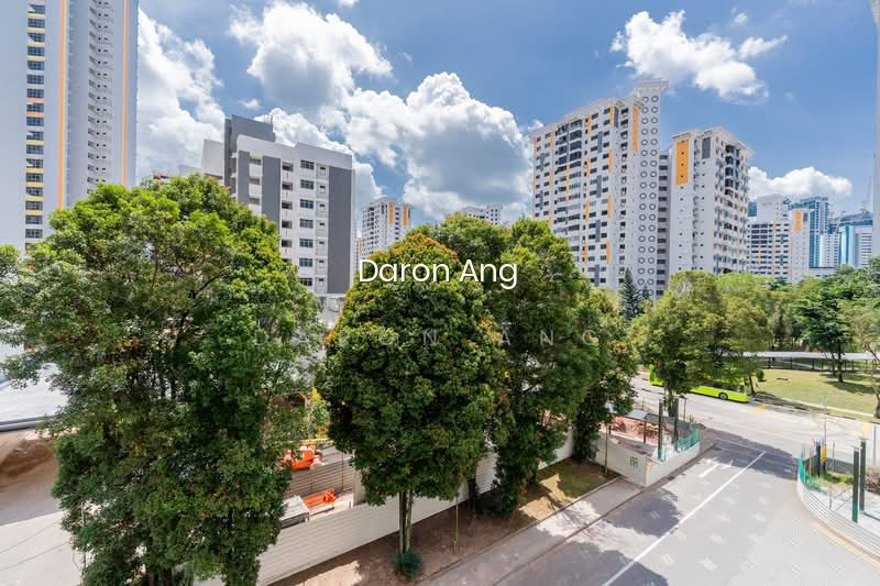 CHEAP AND UNDERVALUED, 99% NO COV, NEAR JURONG EAST MRT photo 4
