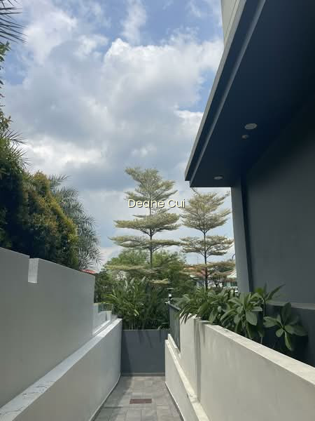 FREEHOLD 5 BED CLUSTER HOUSE WITH POOL & PRIVATE LIFT WALKING DISTANCE TO KOVAN MRT image 1 of 6