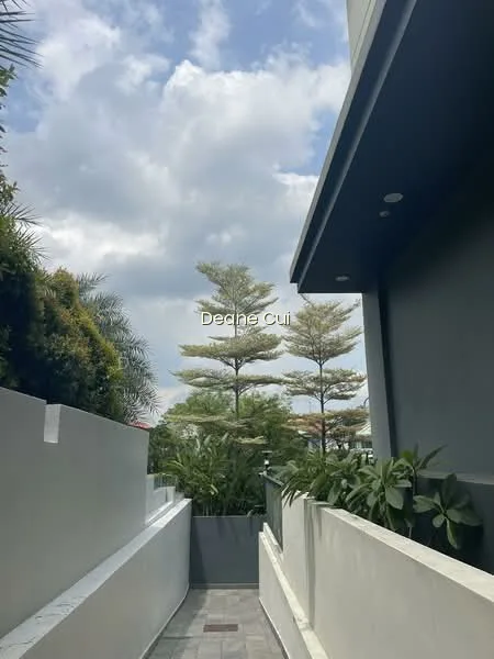 Freehold 5 Bed Cluster House With Pool & Private Lift Walking Distance to Kovan MRT image 1 of 6