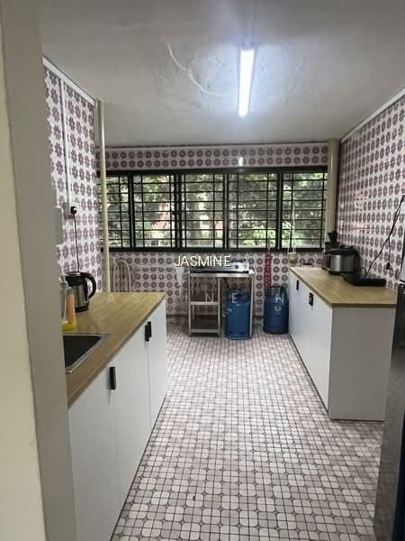 6 FARRER ROAD photo 4